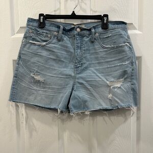 MADEWELL plus size Distressed Denim High Rise Shorts Size 32 posey Wash EUC